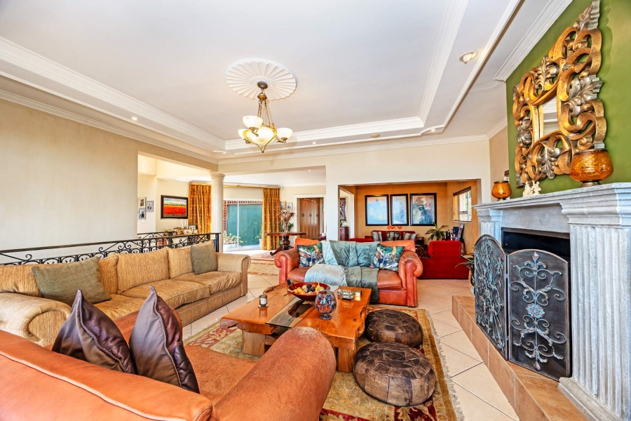 4 Bedroom Property for Sale in Plattekloof Western Cape